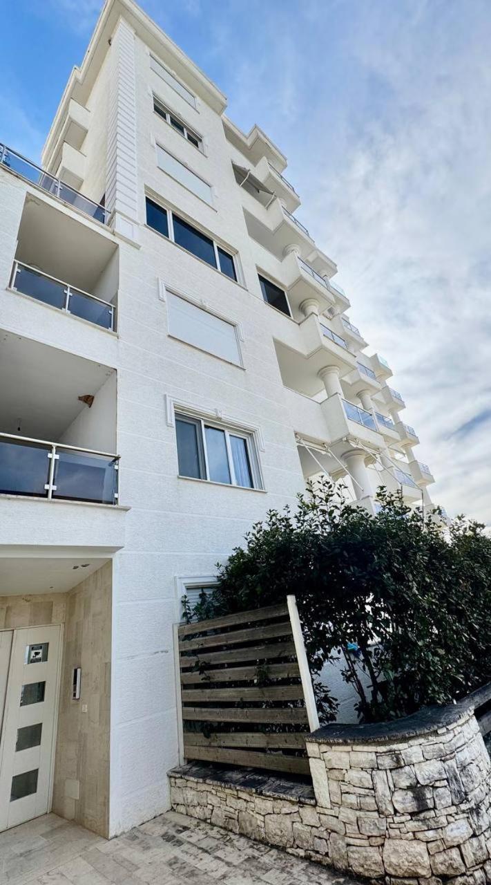 White Sea View Residence Sarandë 外观 照片